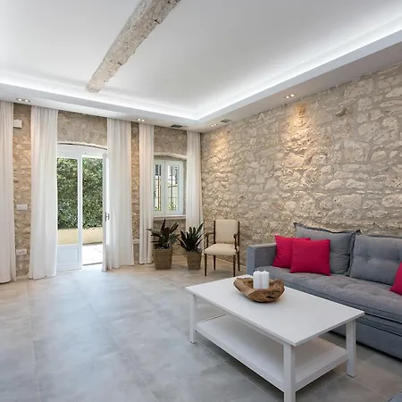 Aelia Villa *