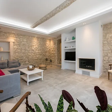 Villa Aelia By Whitedream *