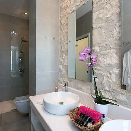 Aelia By Whitedream *